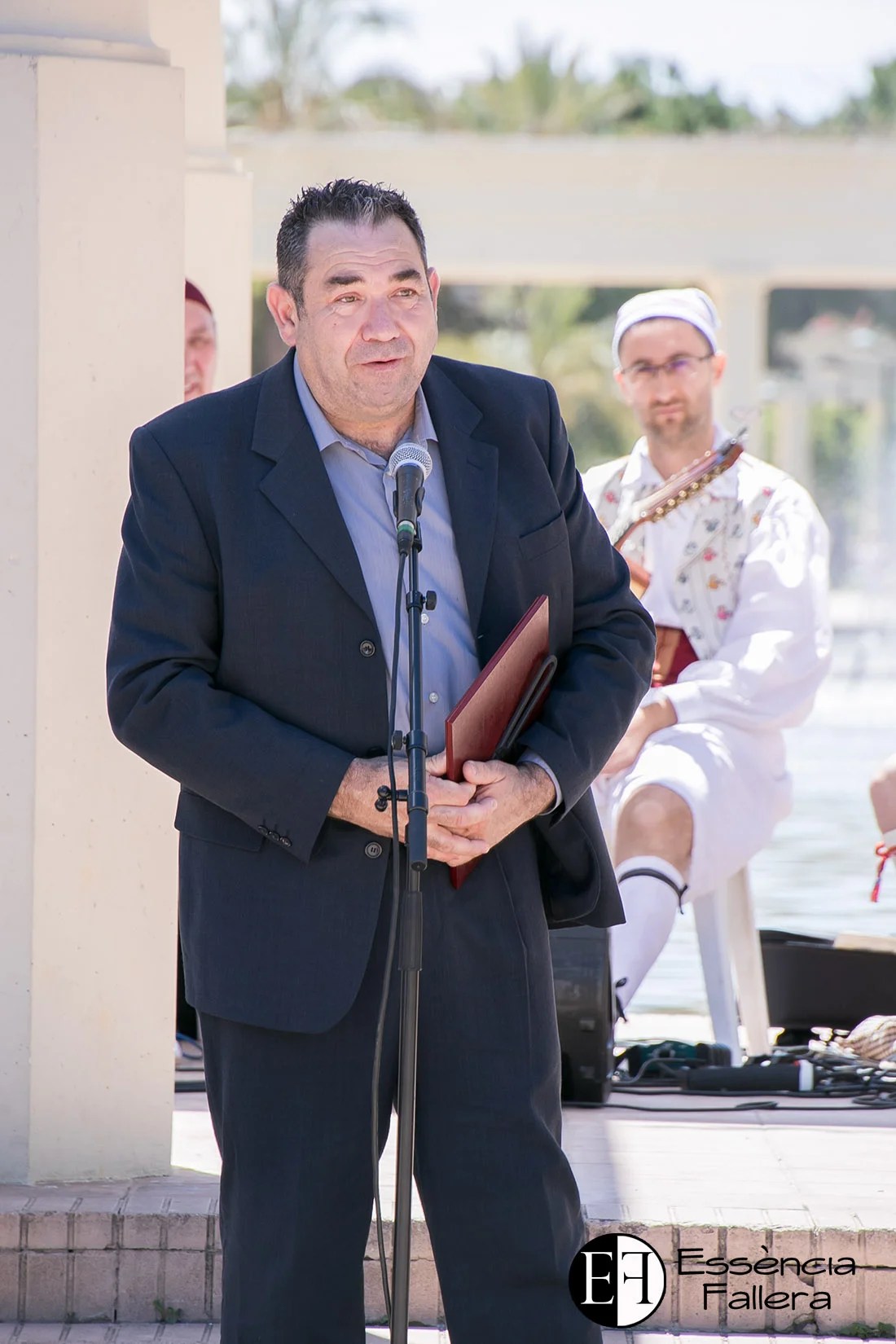 La Falla Ciscar Burriana y Bernardo Estela reciben el "Premi Essència Fallera" 4 O2A3741