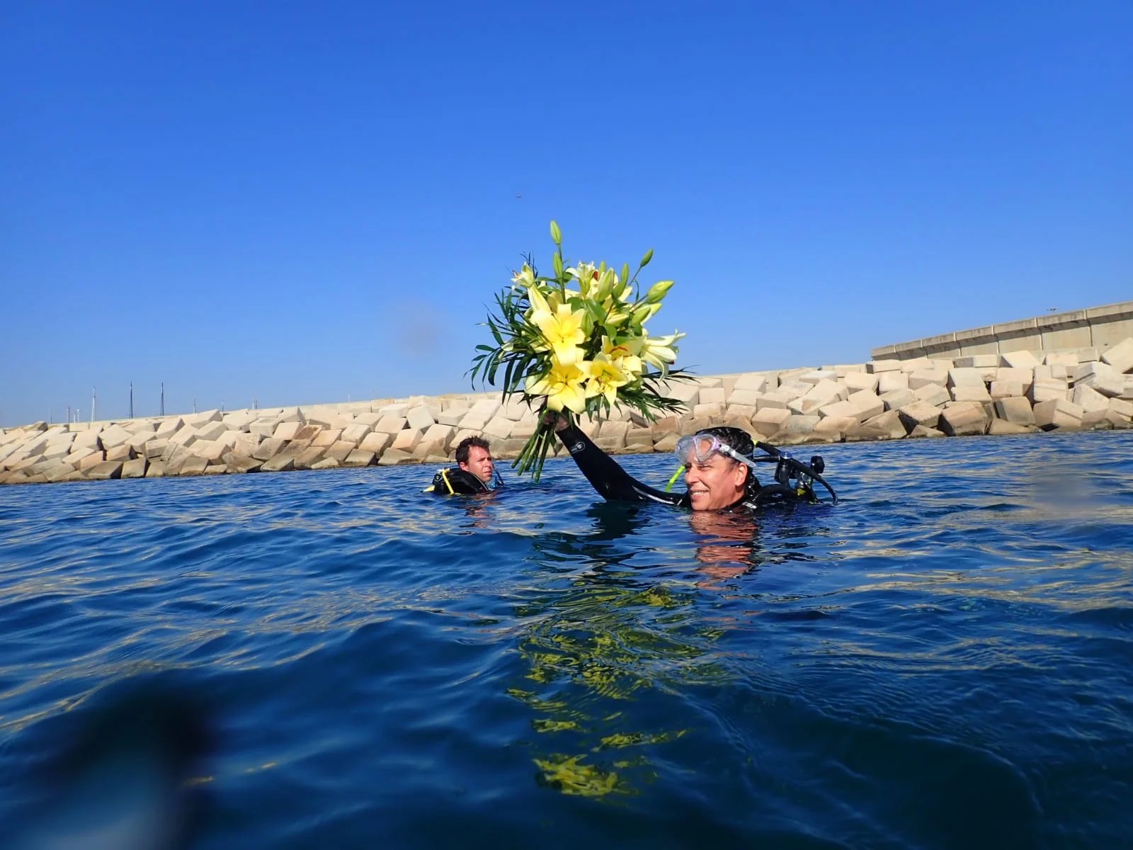 Así fue la ofrenda floral a la Virgen sumergida 4 17