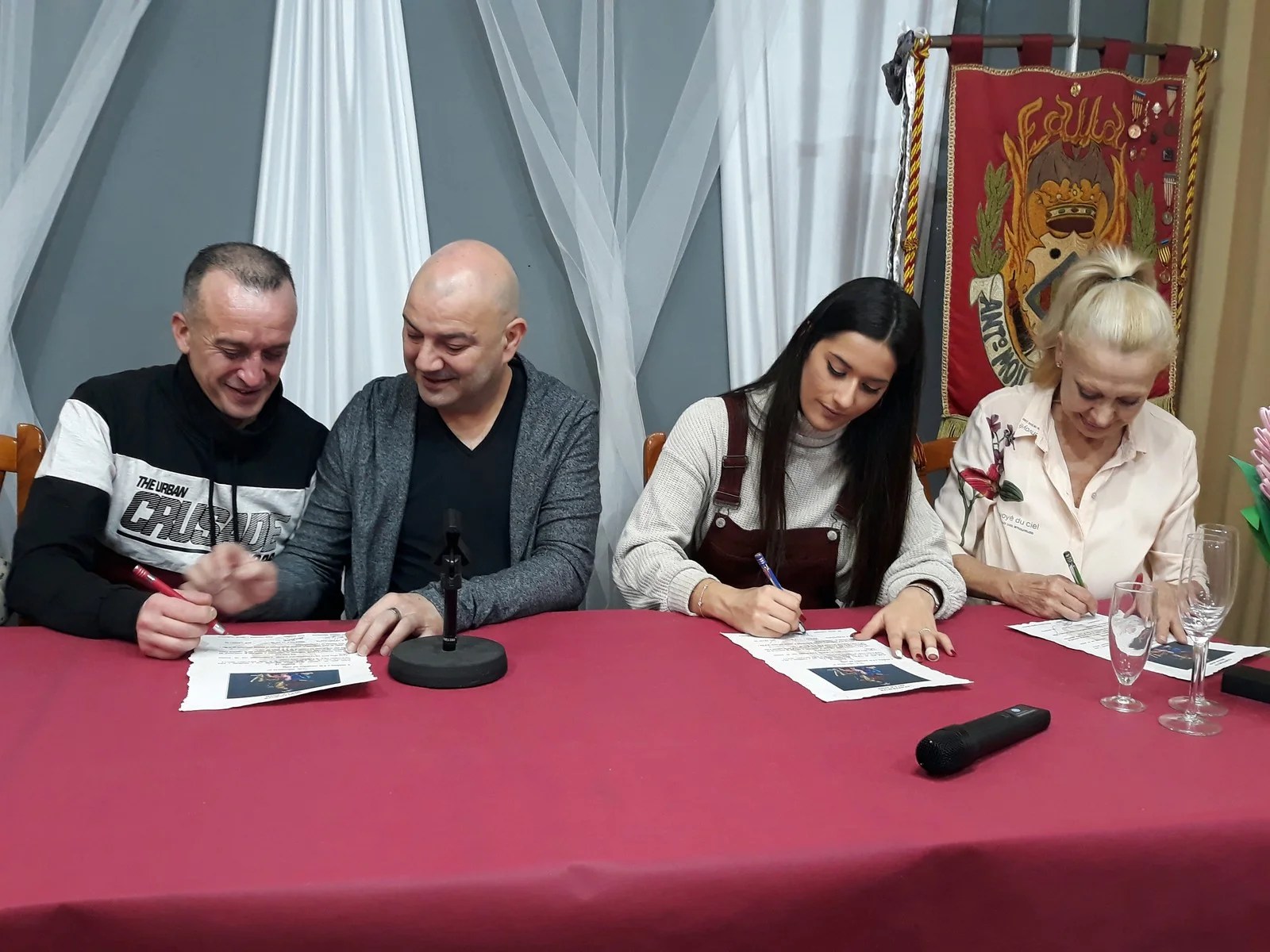 La Falla Antonio Molle contra la violència de gènere 4 20191129 211820