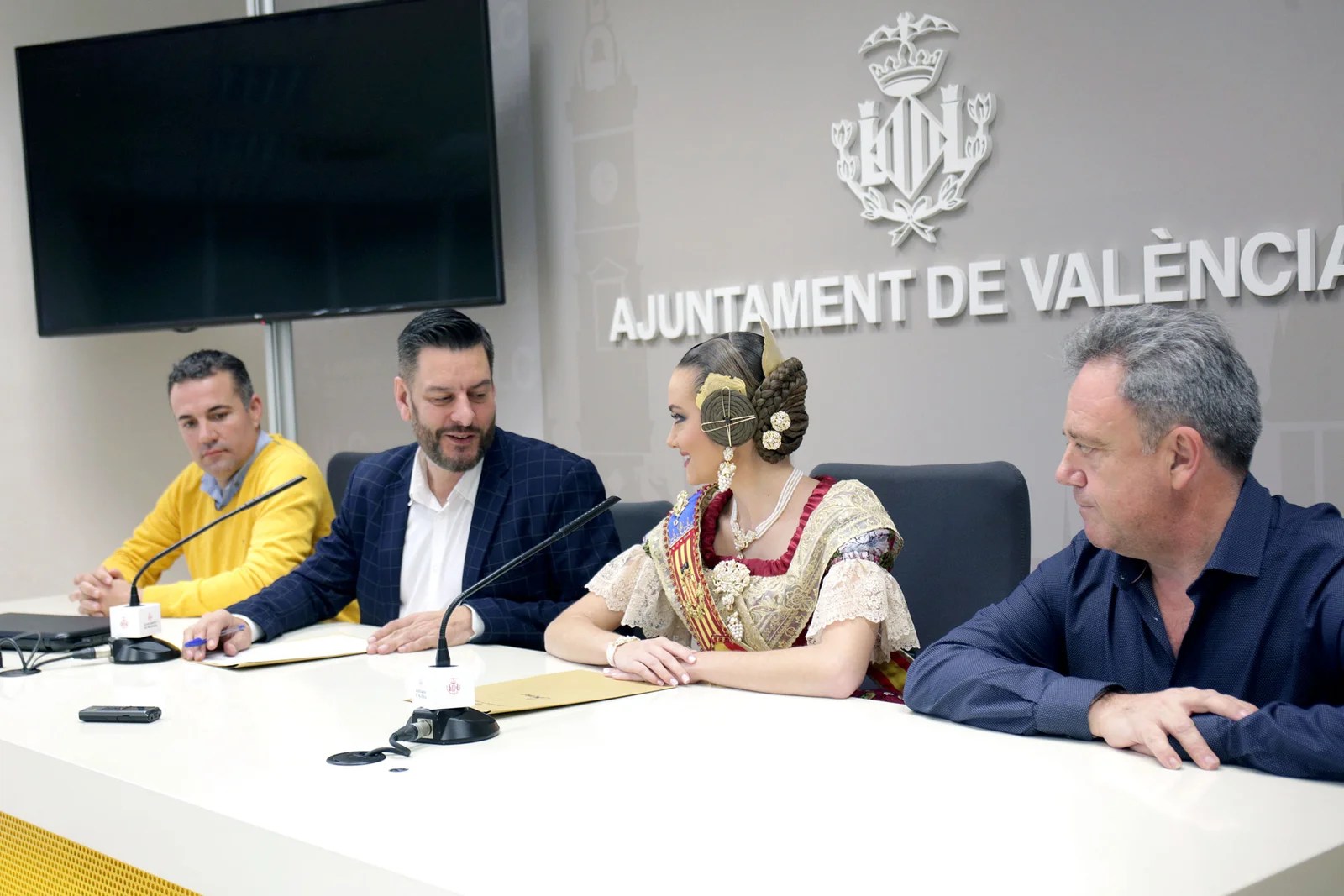 València s'omplirà de llum i color durant l'Alba de les Falles 1 49638432126 899570337c o