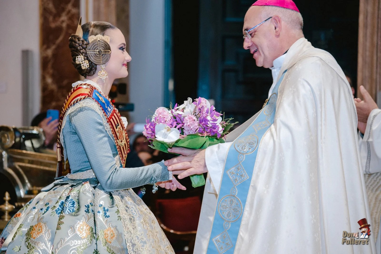 Consuelo Llobell Frasquet: "los falleros lucharemos para defender nuestra fiesta y defender esa cultura y esa pasión que tenemos" 8 Ofrenda Virgen de los Desamparados Crida 2020 Don Falleret