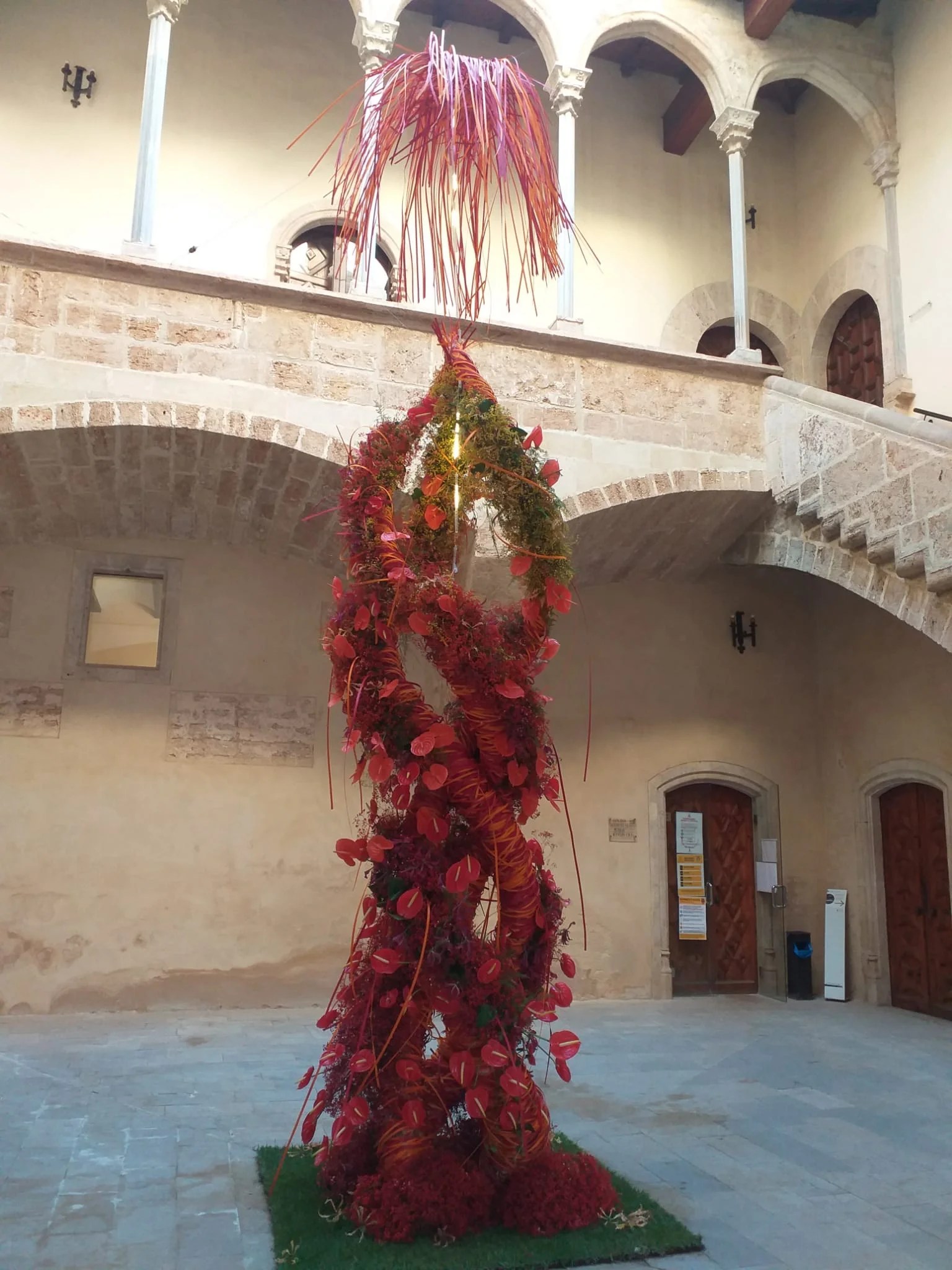 Los floristas recuperan la primavera decorando 20 municipios valencianos con ayuda de la Diputació 1 Albalat dels Sorells 1