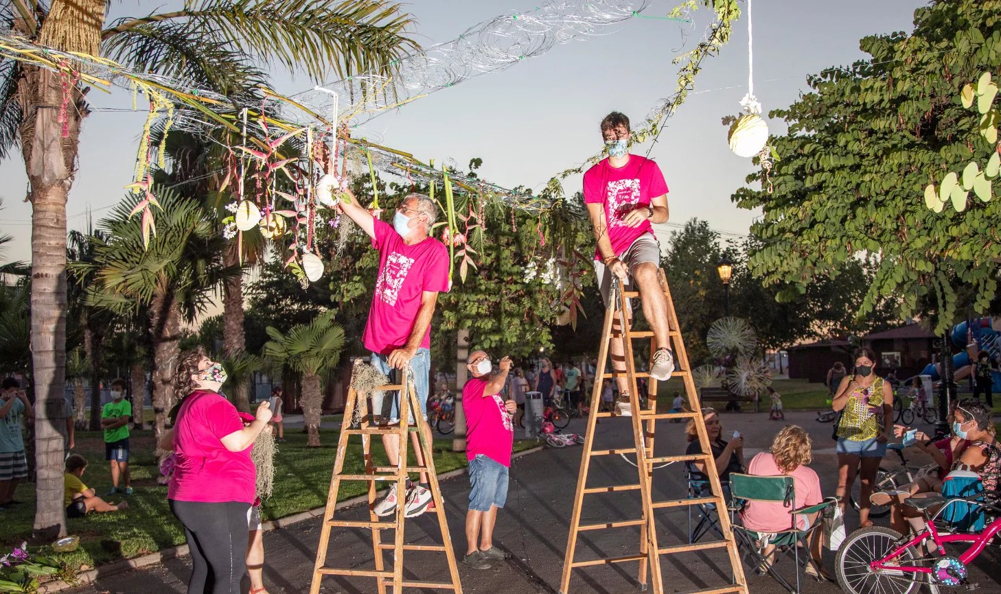 Los floristas recuperan la primavera decorando 20 municipios valencianos con ayuda de la Diputació 21 Rafelbunyol 4