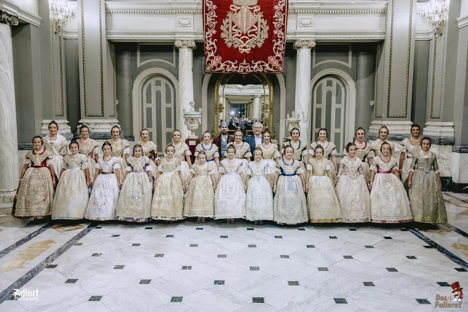 Imposición de bandas a las Falleras Mayores de València bajo las restriciones de la covid19 1 ADL5064