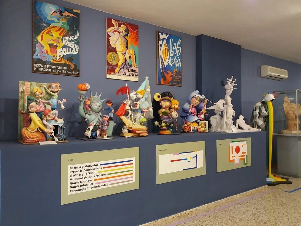 Obri de nou les portes del Museu de l'Artista Faller de València 1 122306323 2477384955895349 8915167344692405348 o