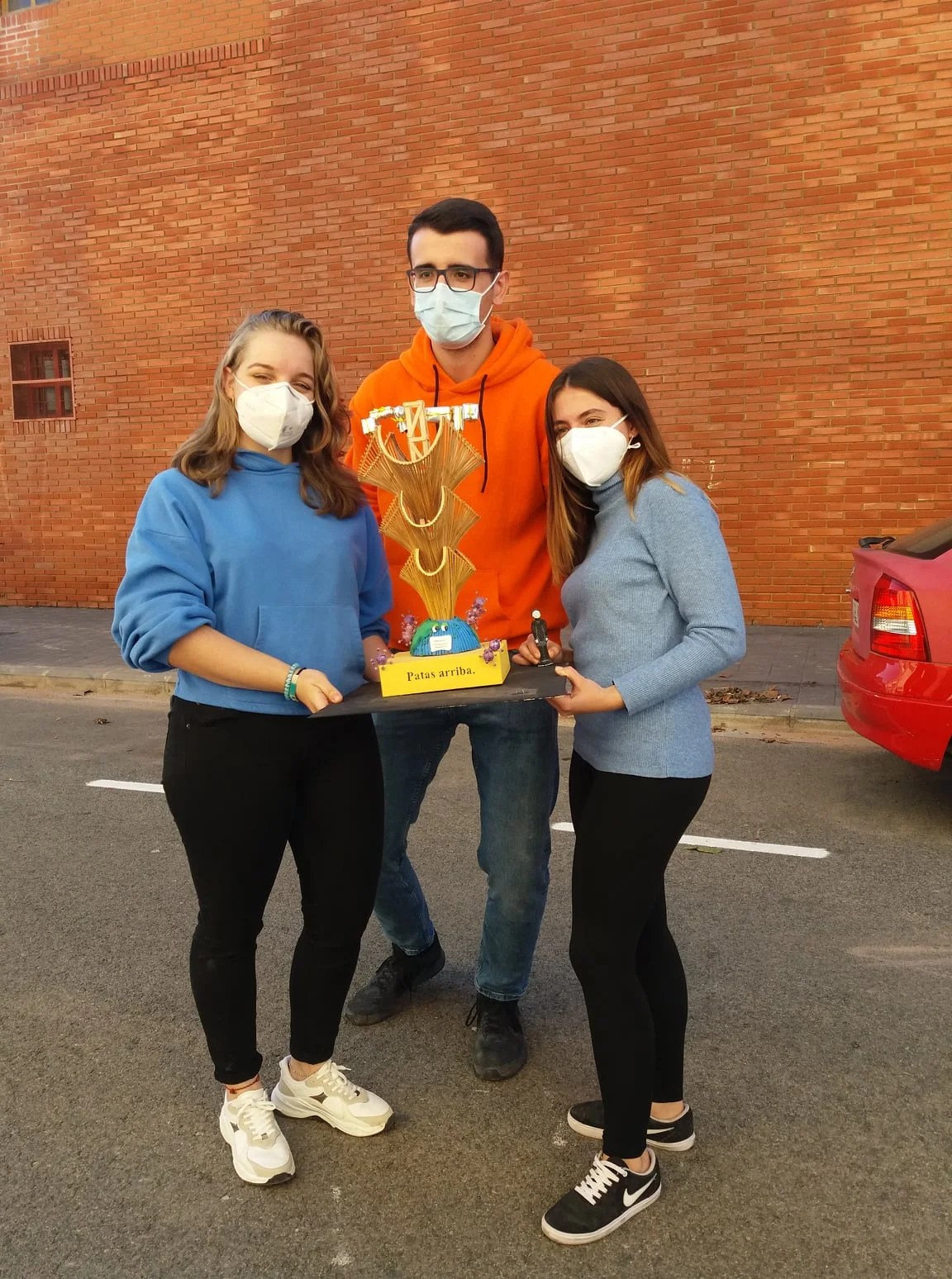 Els futurs artistes fallers celebren la Festa del Pi 2 124397281 1701235150044846 4236485139771651881 o