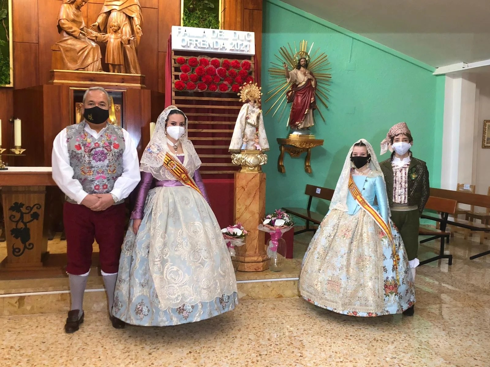 La Falla Duque de Gaeta-Pobla de Farnals ofrenda a la “Geperudeta”