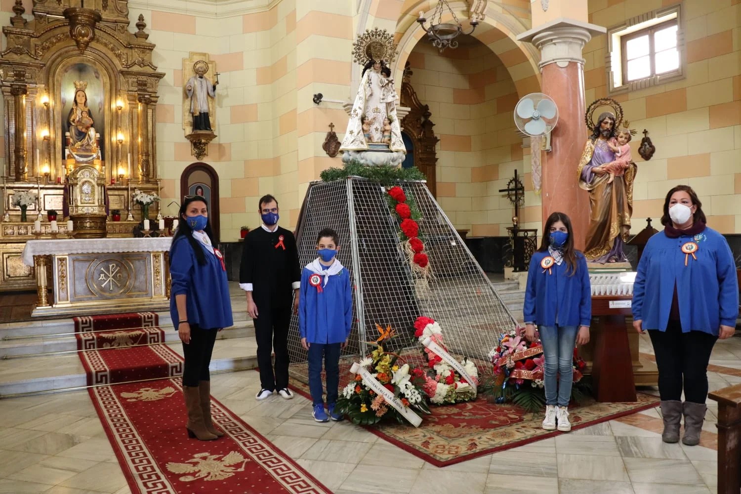 La A. C. Falla la Marina de Puerto Sagunto ofrenda en la Parroquia Nuestra Señora de Begoña