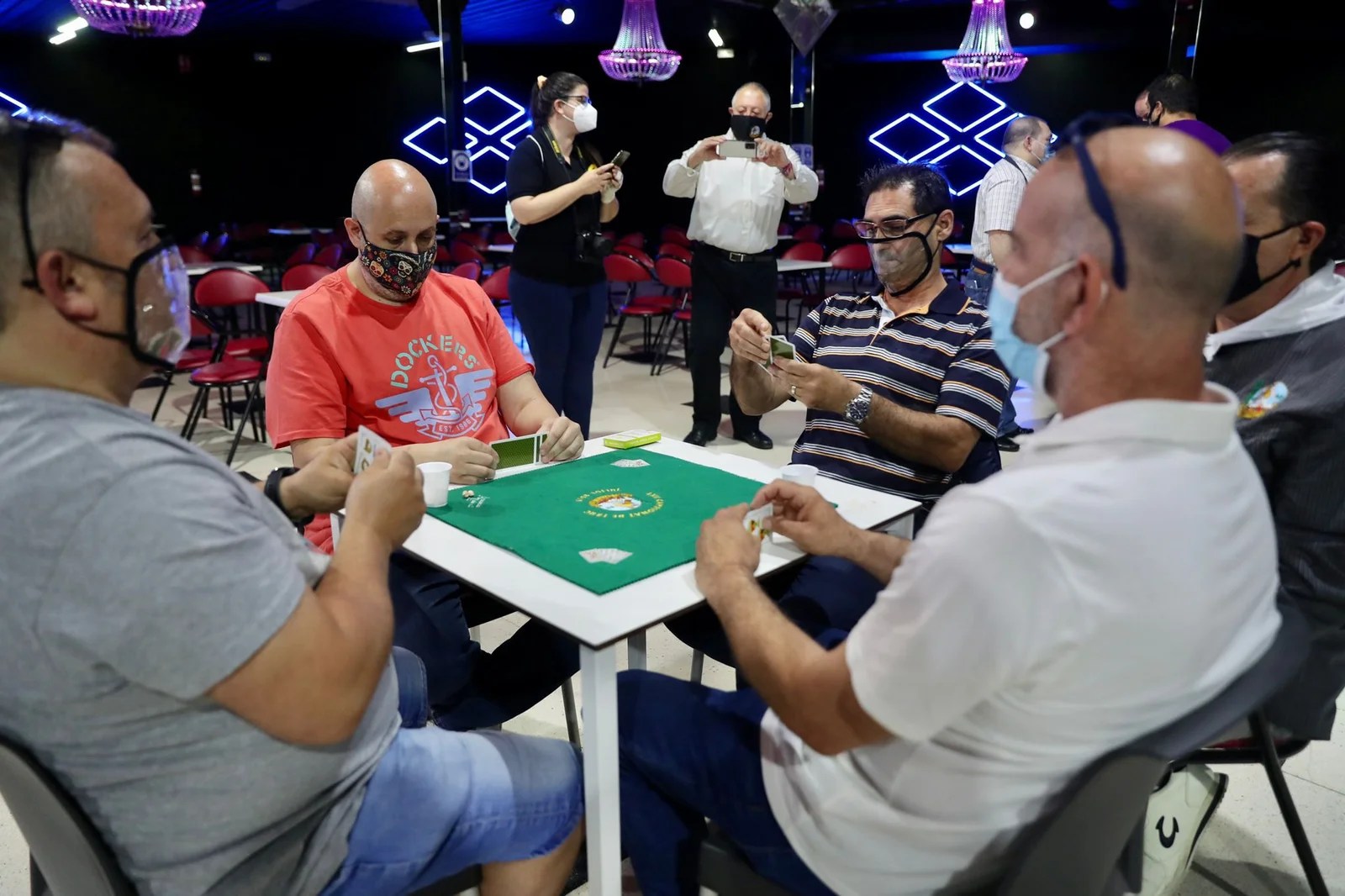 0530finalpremistrucparxisdomino_12