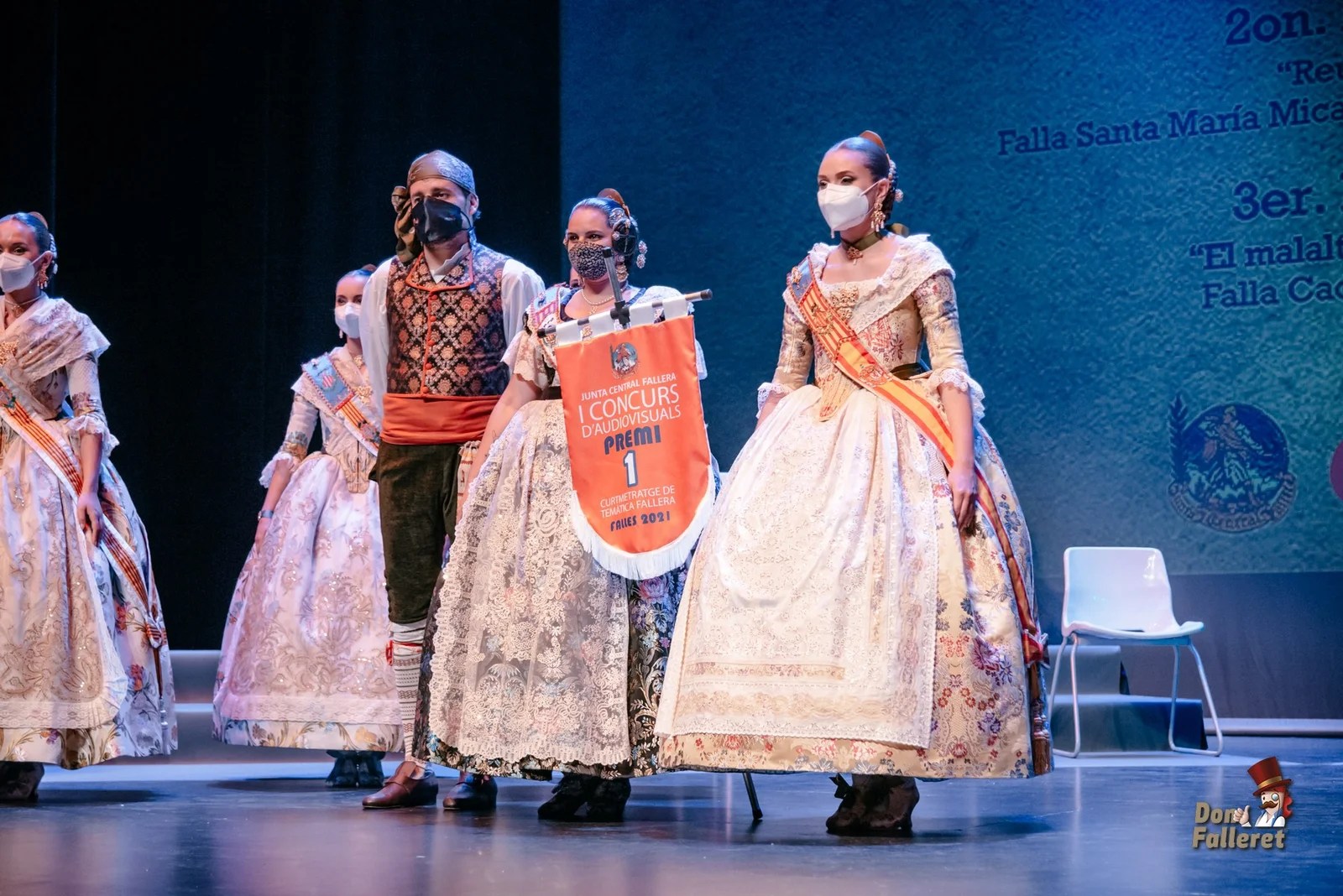 La Gala de la Cultura pone el punto de inicio hacia las Fallas 2021 de septiembre 9 1er. Premi per a “Junts fem Berni” de la Falla Marques de Montortal – Berni Catalá Foto: Fran Adlert