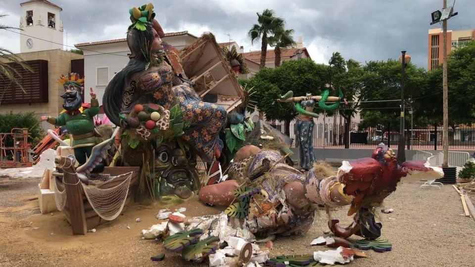 La Falla Plaza del Sol se desploma a causa de las lluvias torrenciales
