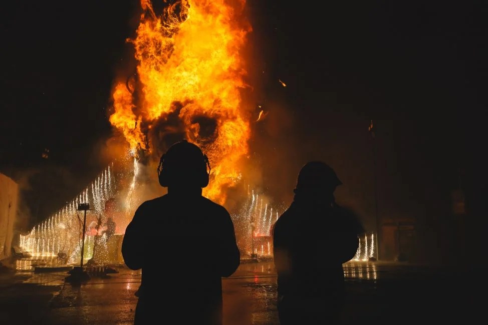 La Cremà de las fallas de València se avanzará dos horas para poder garantizar el cumplimiento del toque de queda 1 Cremà Falla Municipal 2019 Foto: Armando Romero/JCF