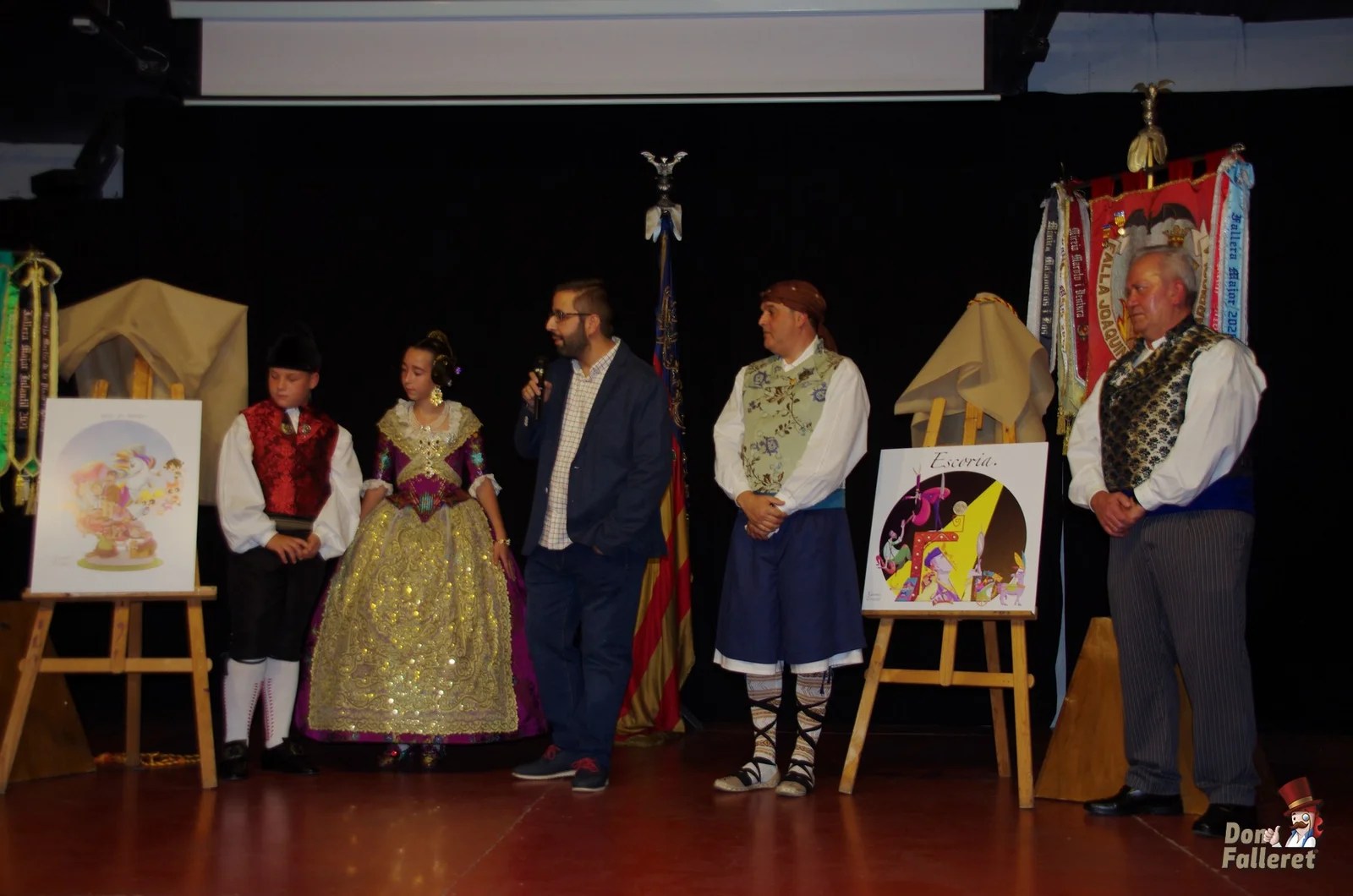 La Falla Joaquín Navarro-Carrícola presentó los bocetos de las Fallas 2022
