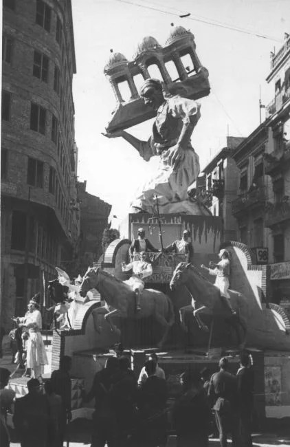 Junta Central Fallera incorpora als seus fons els censos de fallers i falleres de l'exercici 1942-1943, els més antics fins a la data 4 1943 San Vicente Falangista Esteve Falla 1a93a70813e055b10e05d7c6ecd64ba0