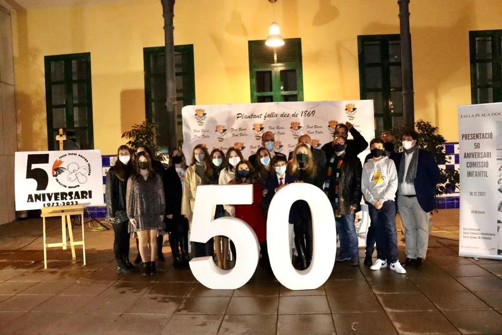 La Comisión Infantil de la Falla de la Plaza del Dr. Collado celebra su 50 Aniversario