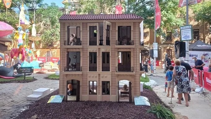 Las comisiones falleras pueden optar a los Premios Fallas Innovadoras y Experimentales hasta el 13 de enero