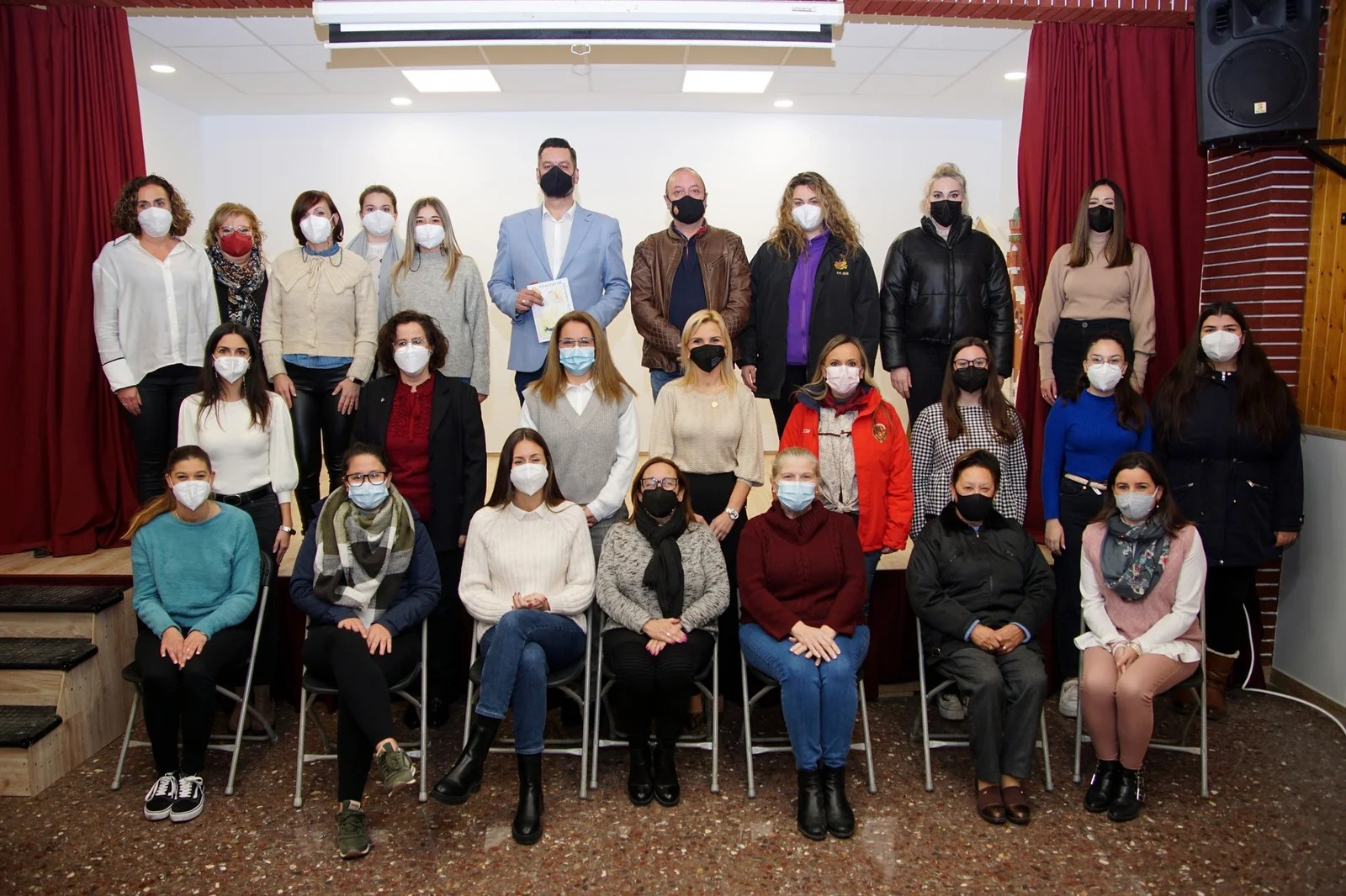 El Marítimo exalta a sus Falleras Mayores 2022