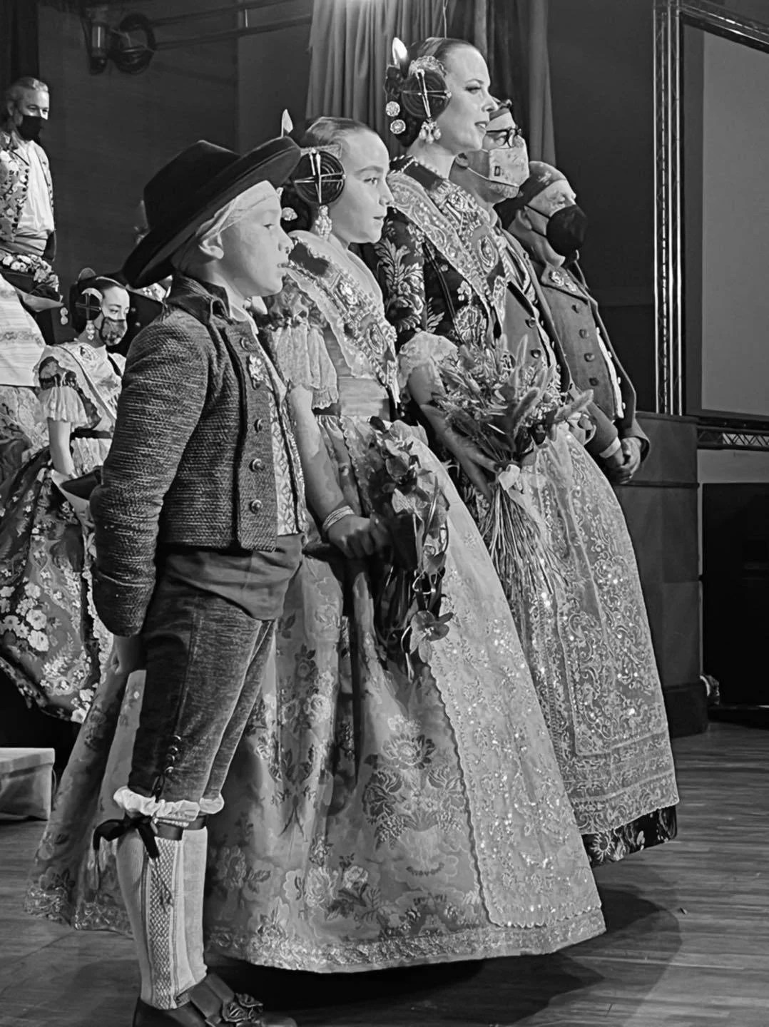 Y dio el ¡Sí, quiero! en su exaltación como Fallera Mayor 1 273813680 5126182950739388 2472809896374867198 n