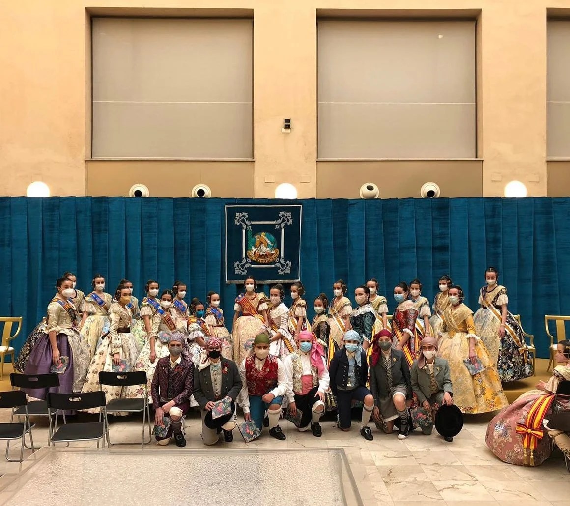 Los representantes infantiles de la Falla Gral. Pando en el intercambio de fotos FOTONOTICIA 3 273909401 1144243436316553 1633411319669583794 n