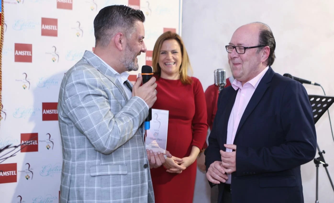 Torna la vida fallera a Borrull Socors en els premis Manolo Latorre 2022 3 Latorre2022 03