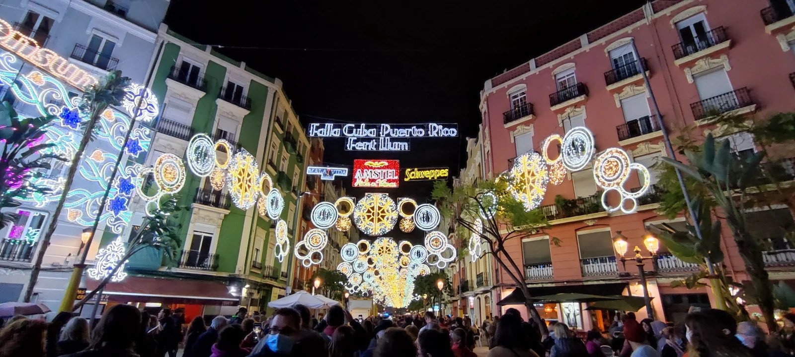 La Falla Cuba-Puerto Rico gana el Primer Premio de Calles Iluminadas de las Fallas 2022