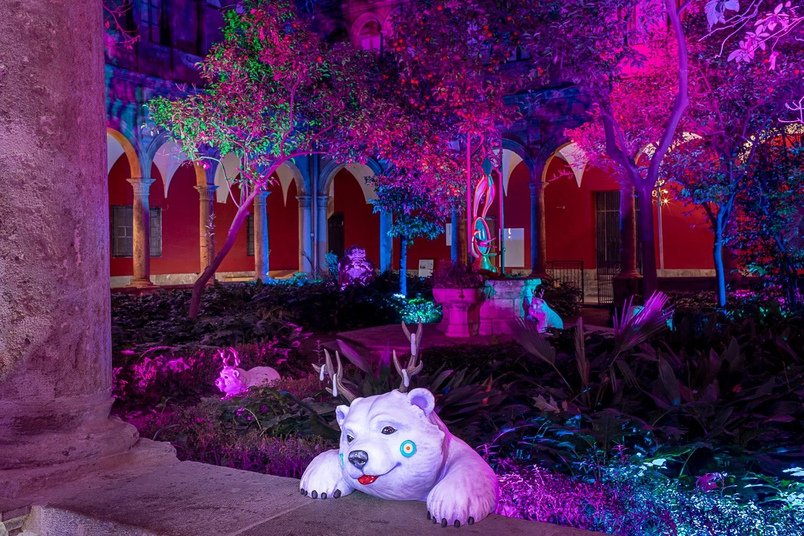 Espectáculos lumínicos, emergencia climática y explosión de arte urbano para estas Fallas en el Centre del Carme