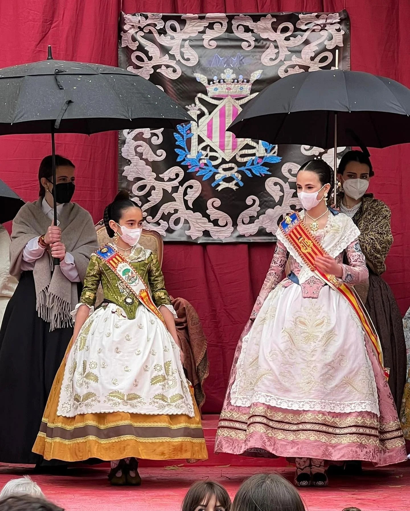 Las comisiones falleras de Plaza del Negrito y Clero grandes ganadoras del Cant de l'Estoreta 3 275421612 5499271523419612 2033393725506649113 n