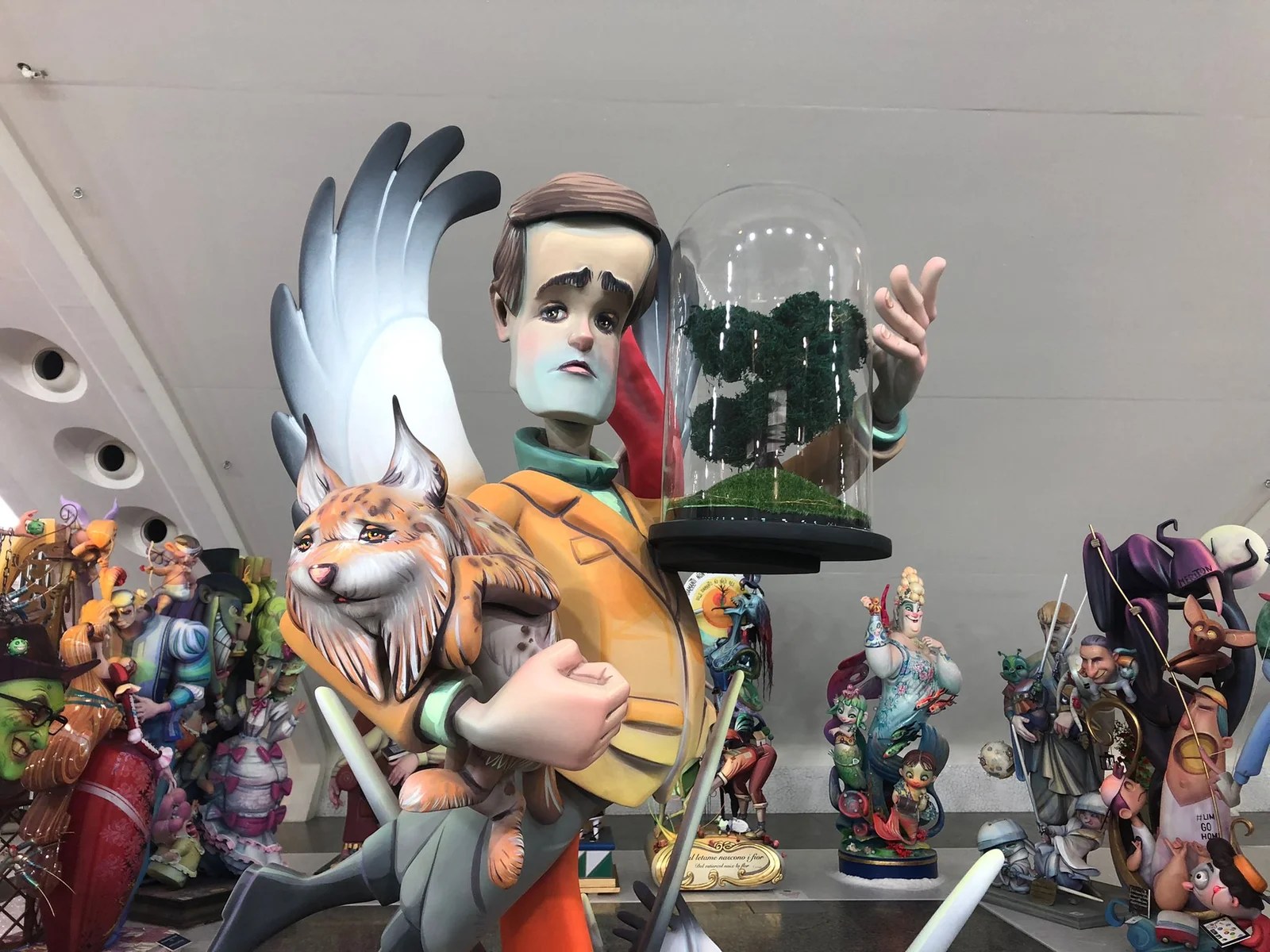 EL NINOT DEDICADO A FÉLIX RODRÍGUEZ DE LA FUENTE Y UNA ESCENA DE UN NIÑO QUE SUEÑA CON SER ASTRONAUTA GANAN EL ‘PREMI SOSTENIBILITAT’ Y ‘PREMI DIVULGACIÓ’ DE LA CIUTAT DE LES ARTS I LES CIÈNCIES 2