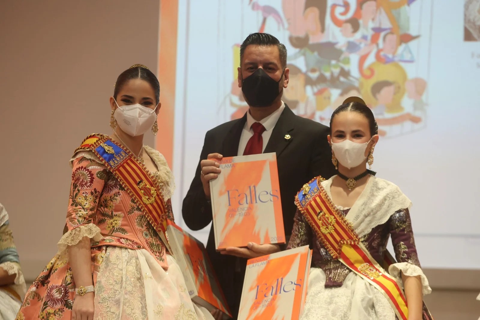 El Llibre Faller 2022 renace de la llama con un monográfico dedicado a València Capital Mundial del Diseño 12 image00005 3