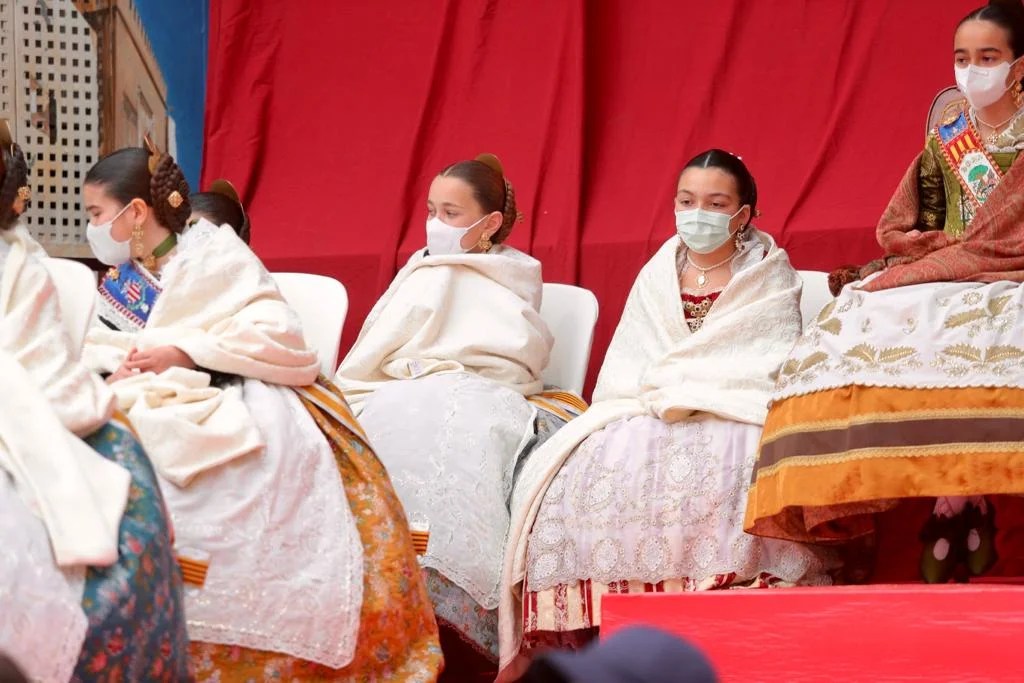 Las comisiones falleras de Plaza del Negrito y Clero grandes ganadoras del Cant de l'Estoreta 17 image00010 2