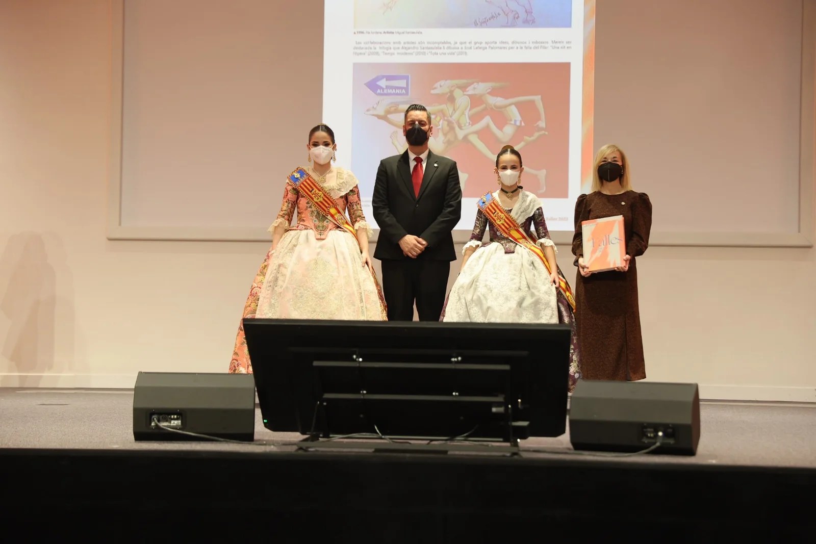 El Llibre Faller 2022 renace de la llama con un monográfico dedicado a València Capital Mundial del Diseño 20 image00013 3