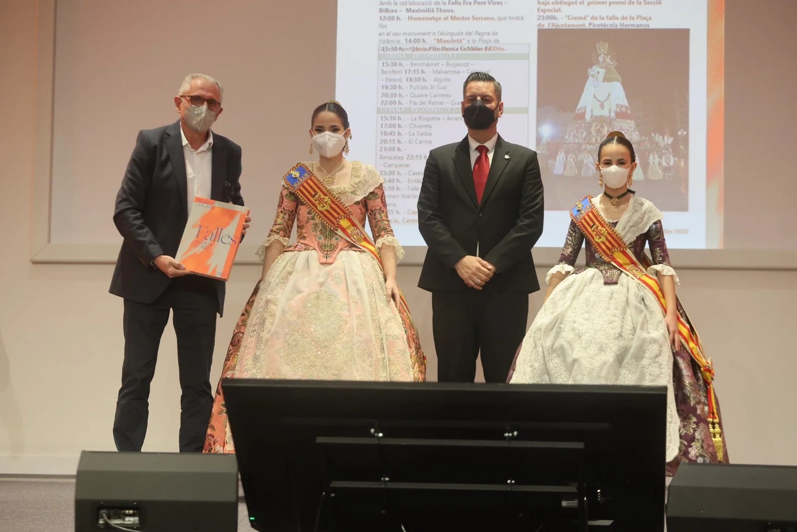 El Llibre Faller 2022 renace de la llama con un monográfico dedicado a València Capital Mundial del Diseño 21 image00014 3