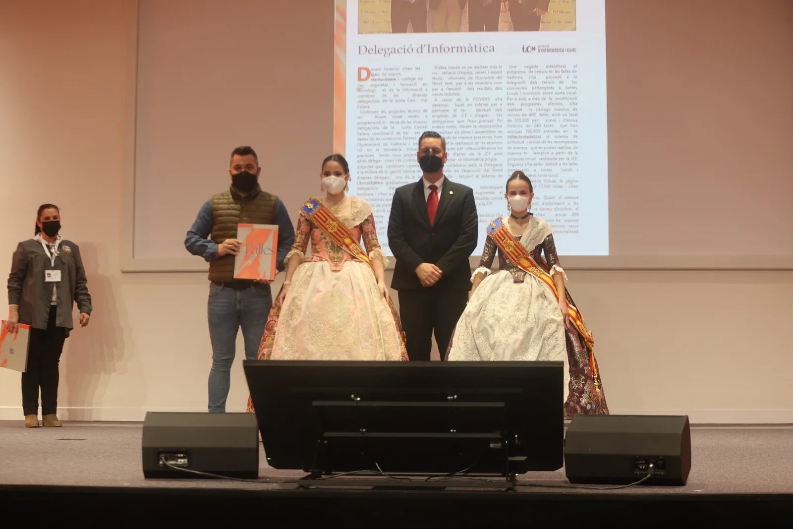 El Llibre Faller 2022 renace de la llama con un monográfico dedicado a València Capital Mundial del Diseño 27 image00020 1