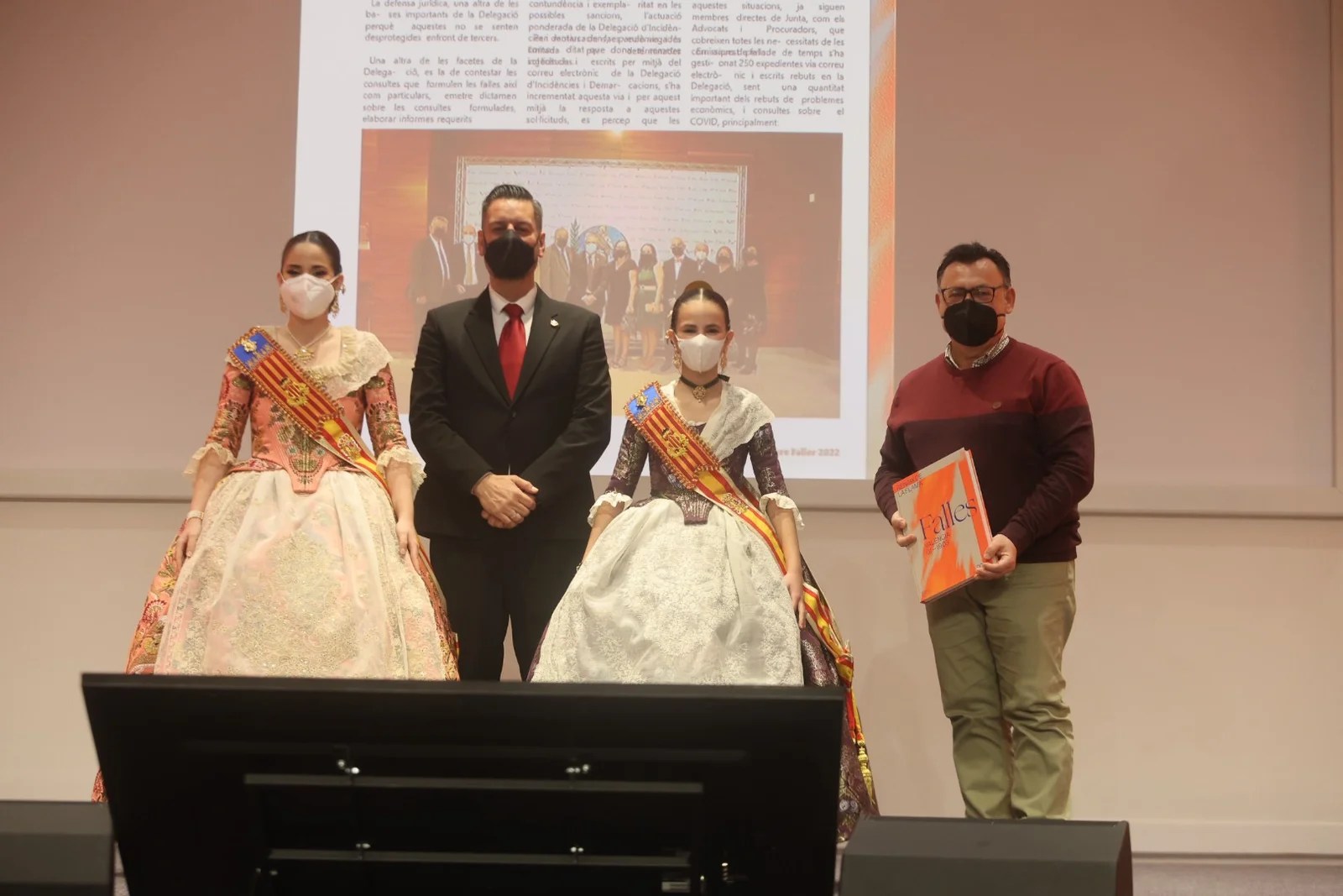 El Llibre Faller 2022 renace de la llama con un monográfico dedicado a València Capital Mundial del Diseño 29 image00022 1