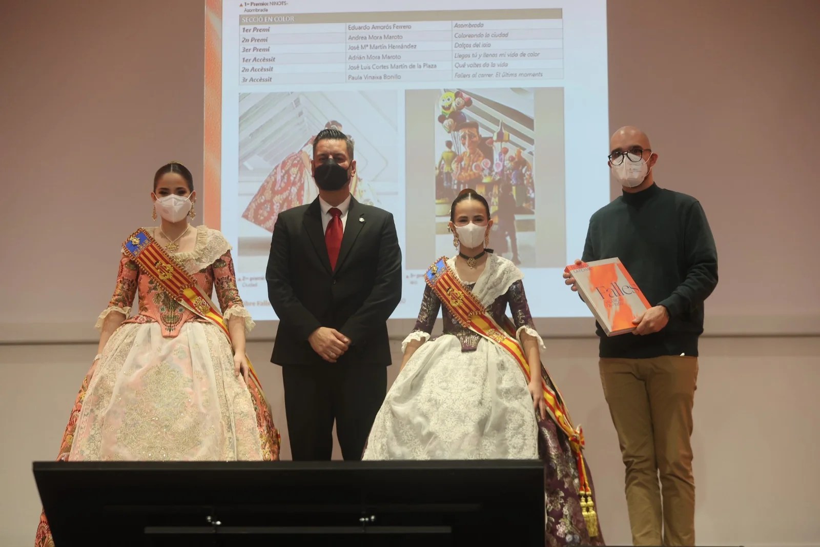 El Llibre Faller 2022 renace de la llama con un monográfico dedicado a València Capital Mundial del Diseño 33 image00026 1