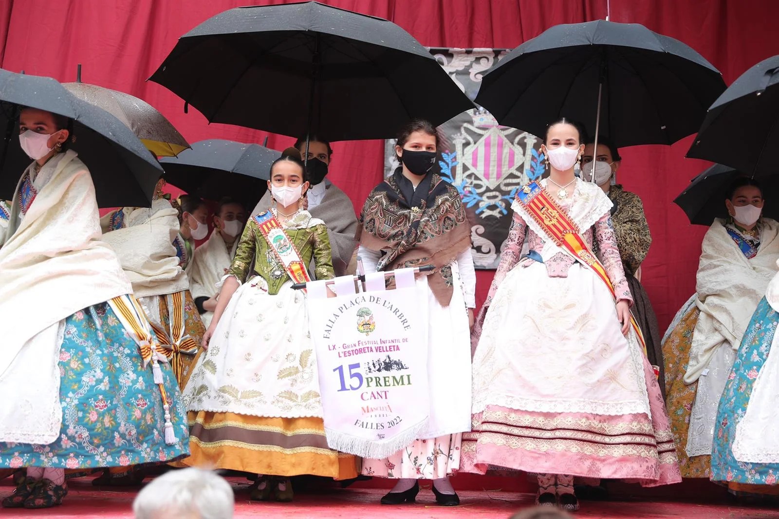 Las comisiones falleras de Plaza del Negrito y Clero grandes ganadoras del Cant de l'Estoreta 37 image00030