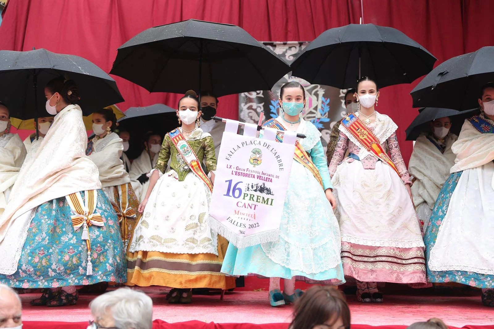 Las comisiones falleras de Plaza del Negrito y Clero grandes ganadoras del Cant de l'Estoreta 38 image00031