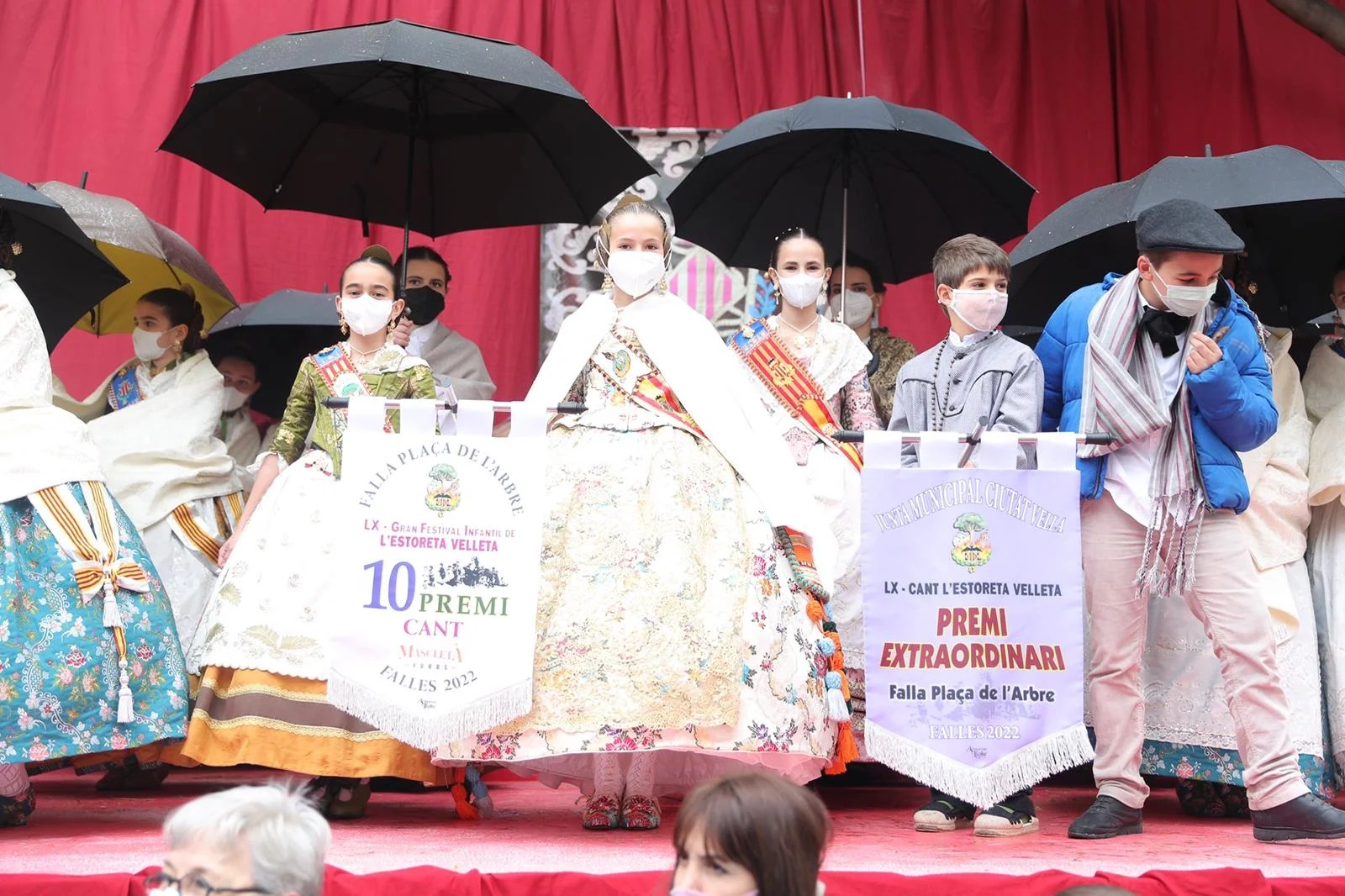 Las comisiones falleras de Plaza del Negrito y Clero grandes ganadoras del Cant de l'Estoreta 40 image00033