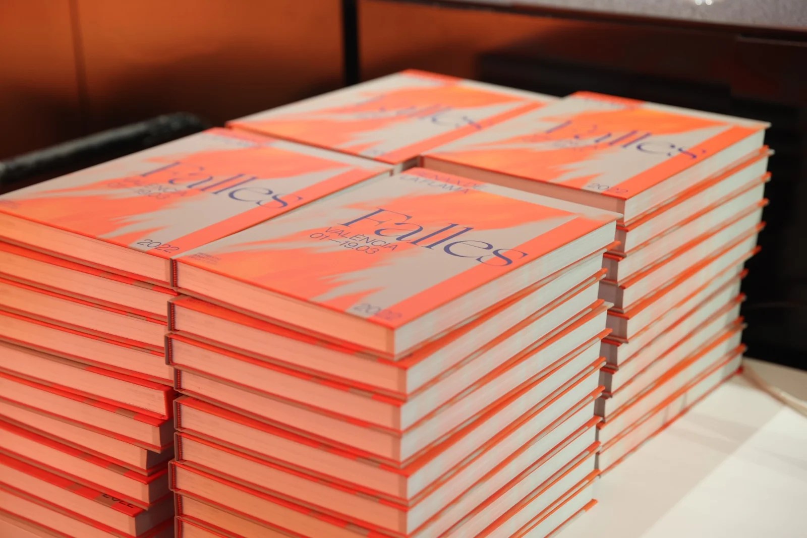 El Llibre Faller 2022 renace de la llama con un monográfico dedicado a València Capital Mundial del Diseño 41 image00034 1