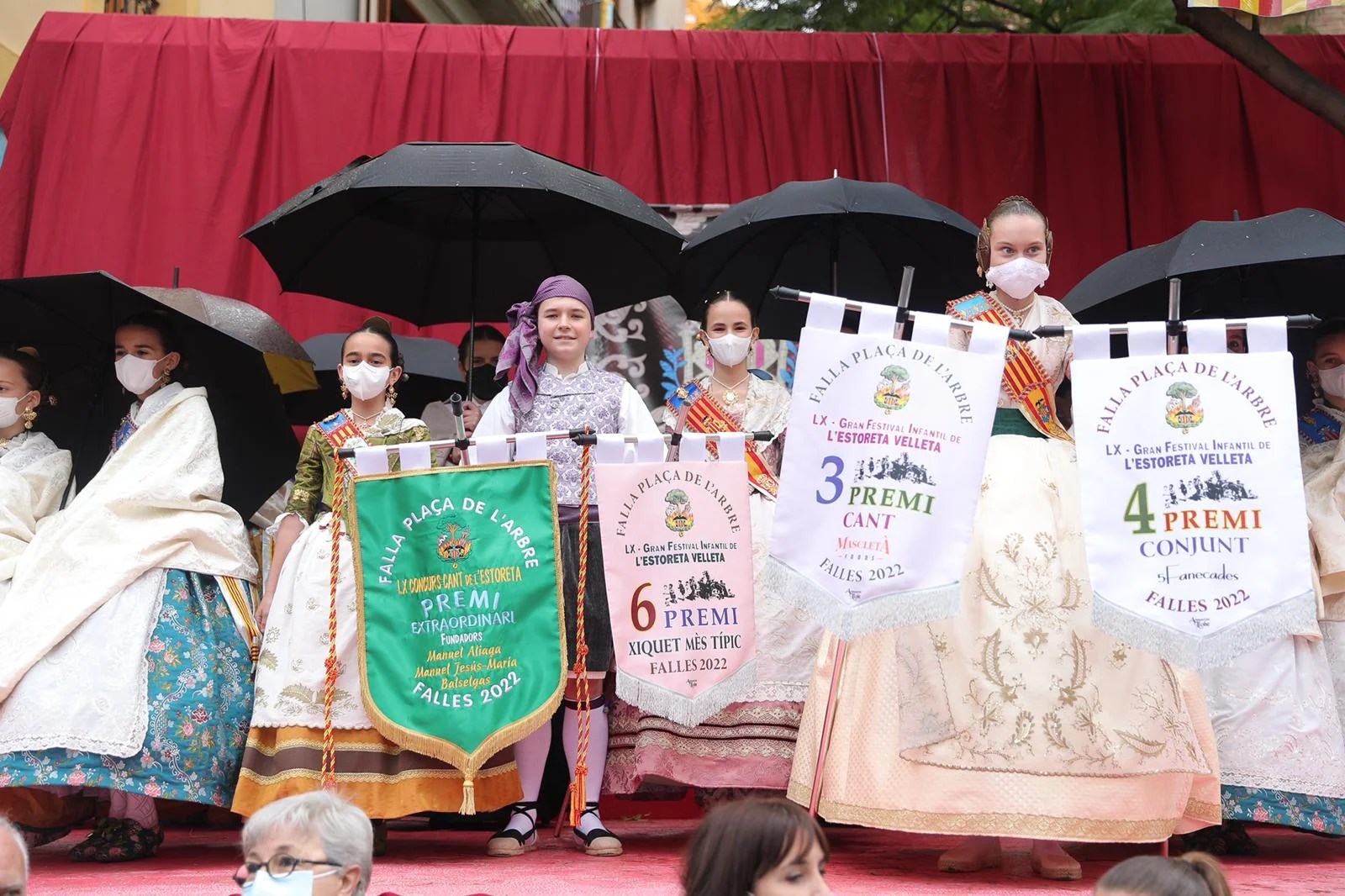 Las comisiones falleras de Plaza del Negrito y Clero grandes ganadoras del Cant de l'Estoreta 45 image00038