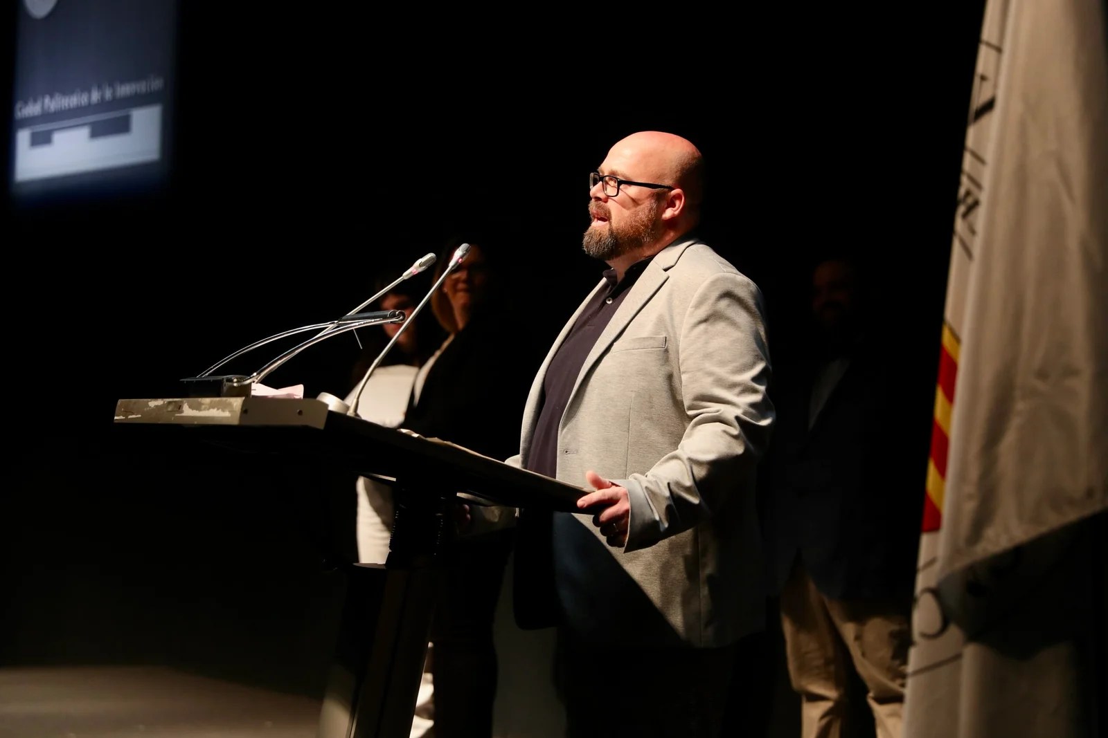 La XVII Gala de la Solidaridad Fallera reconoce los proyectos sociales, humanitarios, igualitarios e inclusivos de las comisiones falleras 6 A44I0003 scaled