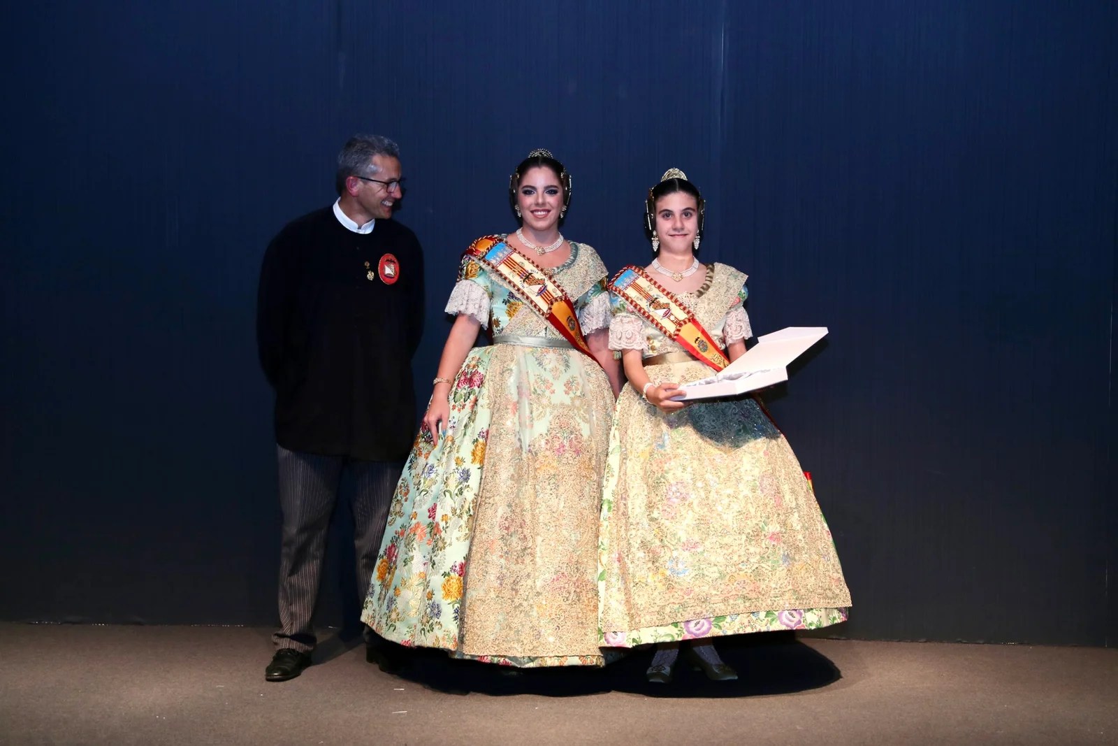 La XVII Gala de la Solidaridad Fallera reconoce los proyectos sociales, humanitarios, igualitarios e inclusivos de las comisiones falleras 8 A44I0018 scaled