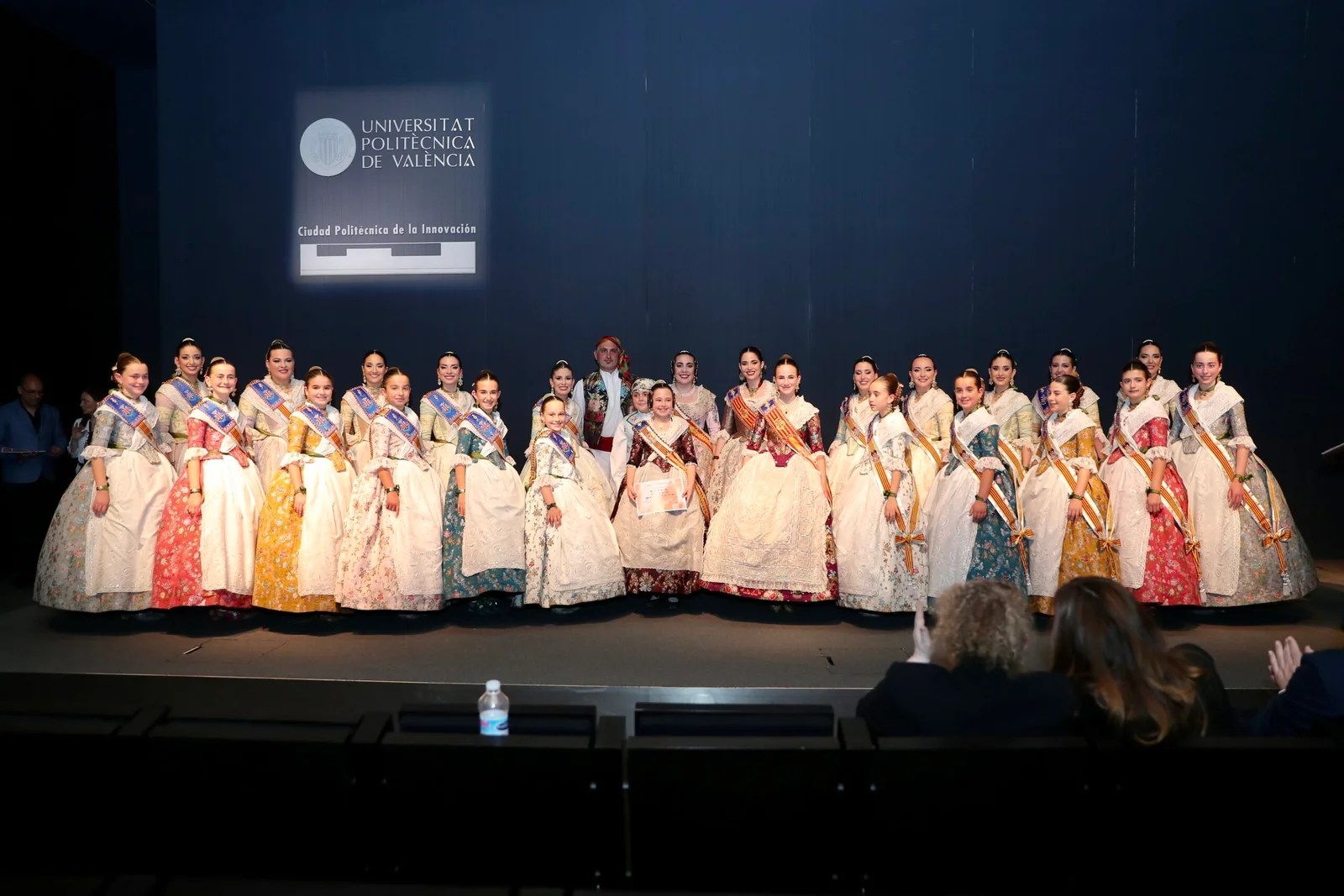 La XVII Gala de la Solidaridad Fallera reconoce los proyectos sociales, humanitarios, igualitarios e inclusivos de las comisiones falleras 14 A44I0098 scaled