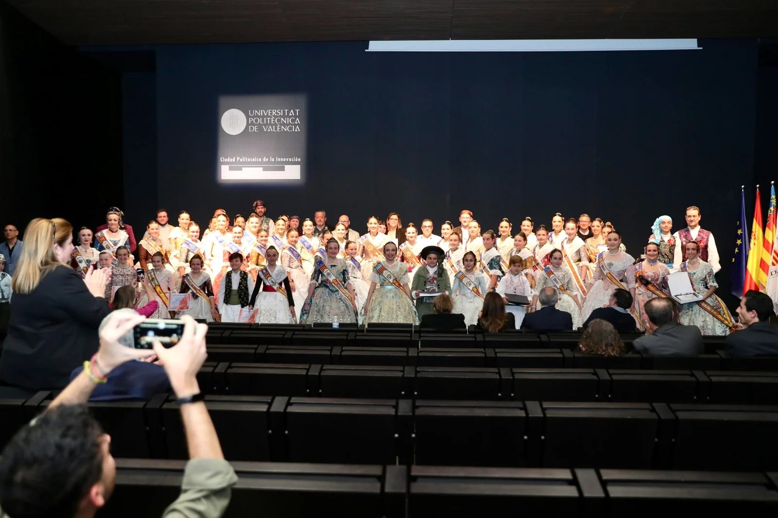 La XVII Gala de la Solidaridad Fallera reconoce los proyectos sociales, humanitarios, igualitarios e inclusivos de las comisiones falleras 5 A44I0117 scaled