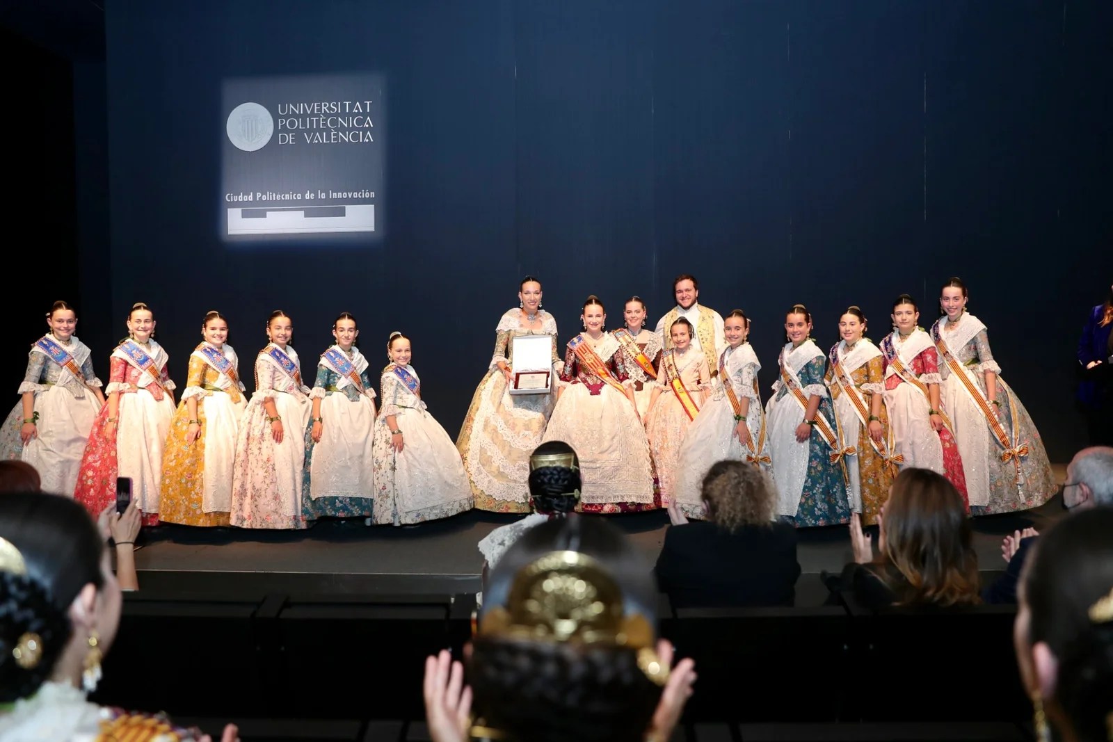 La XVII Gala de la Solidaridad Fallera reconoce los proyectos sociales, humanitarios, igualitarios e inclusivos de las comisiones falleras 32 A44I9845 scaled