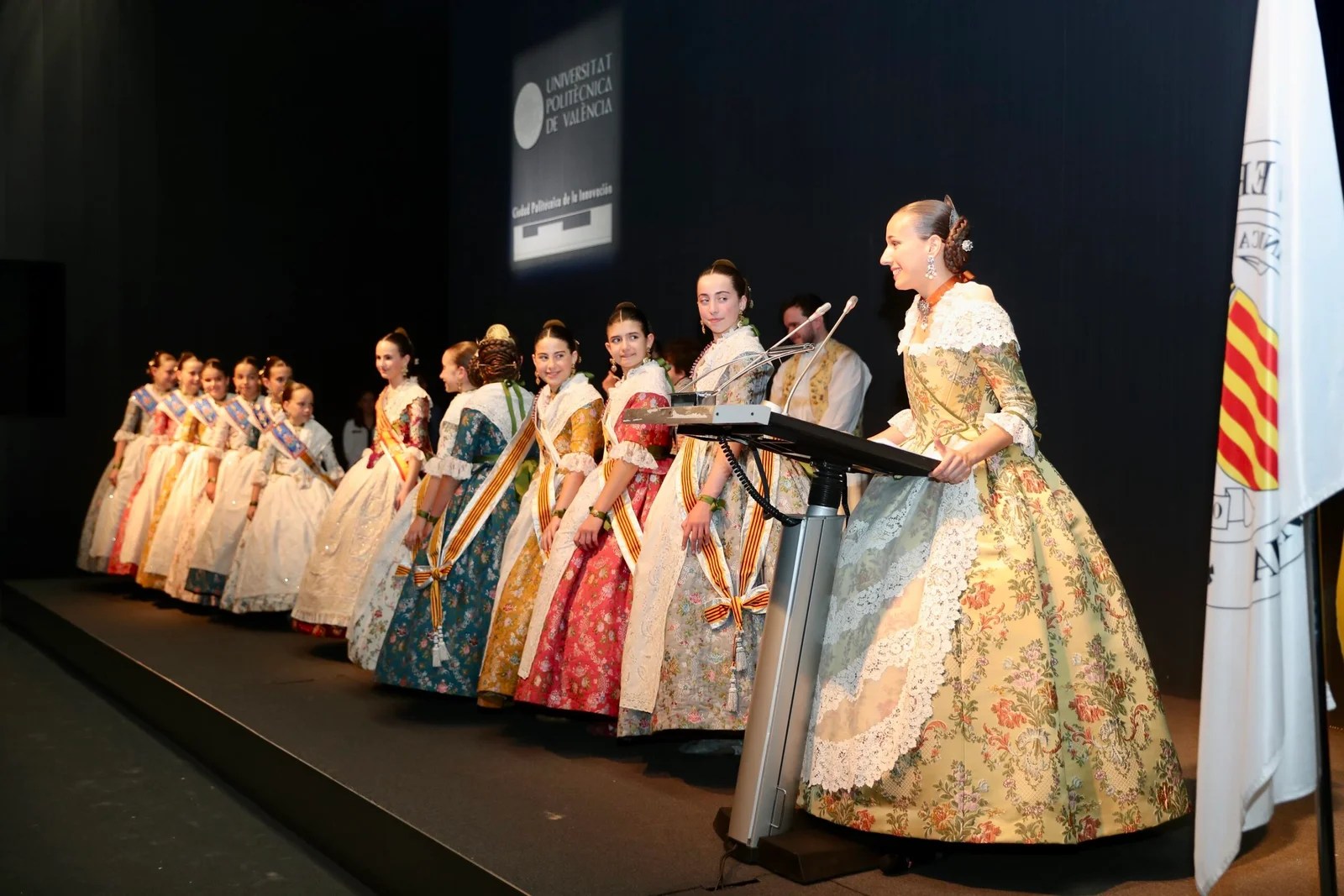 La XVII Gala de la Solidaridad Fallera reconoce los proyectos sociales, humanitarios, igualitarios e inclusivos de las comisiones falleras 35 A44I9870 scaled