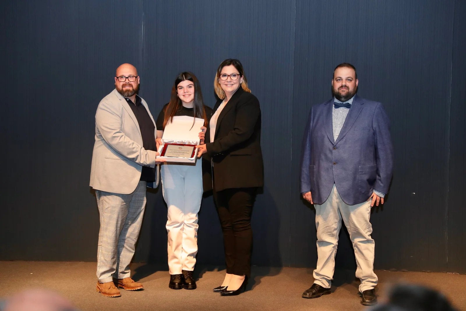La XVII Gala de la Solidaridad Fallera reconoce los proyectos sociales, humanitarios, igualitarios e inclusivos de las comisiones falleras 51 A44I9998 scaled