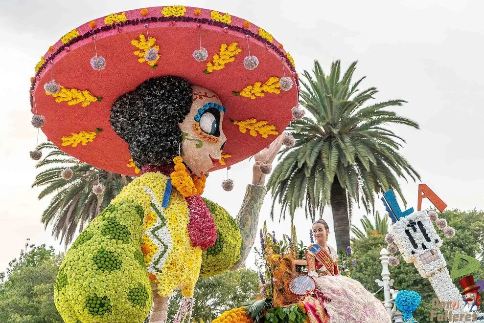 Fran Tarazona con la carroza 'La llorona' gana el Barón de Cortes 14 Batalla 51