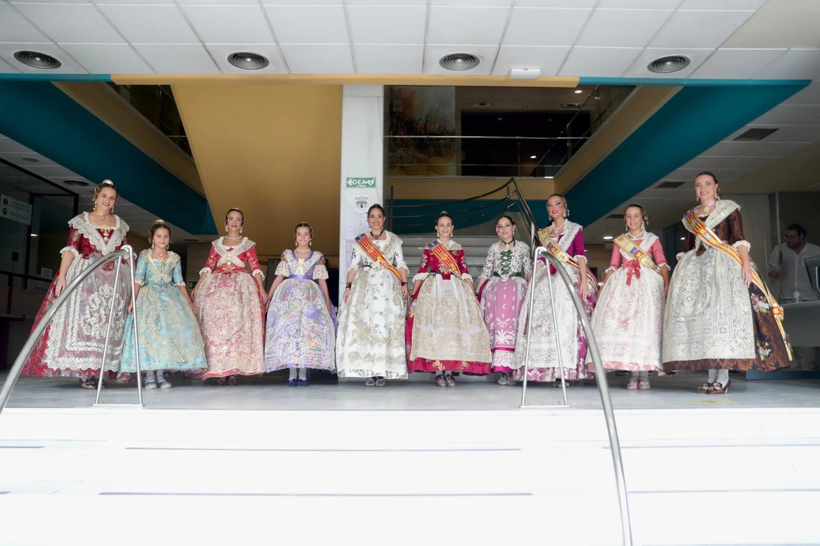 Las Falleras Mayores de Valencia invitadas a la Batalla de Flores de Burriana FOTONOTICIA 1 image00001 1 scaled