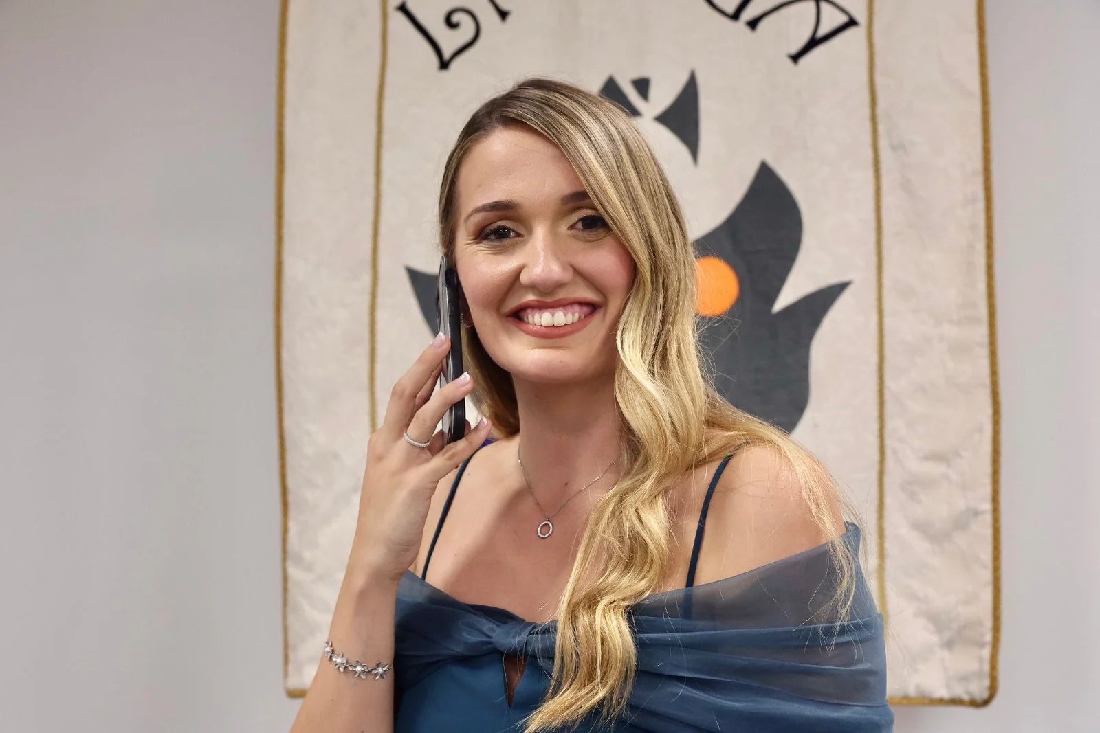 Primeros instantes de Laura Mengó y Paula Nieto como Falleras Mayores de València 2023 1 WhatsApp Image 2022 10 18 at 19.45.48